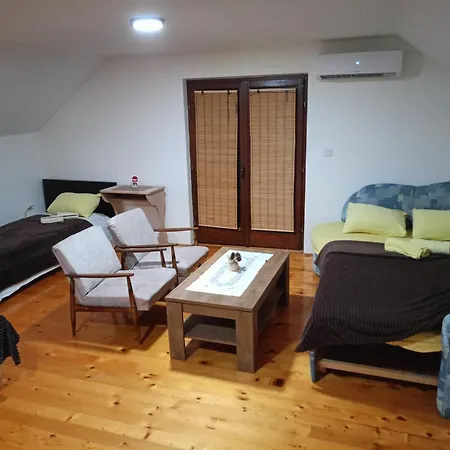 בית נופש Dedinje *